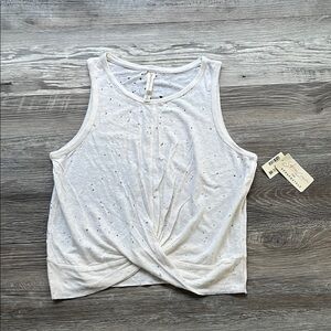 Sabrina Carpenter for Aeropostale Cream Tie Front Tank Top new with tag sizes M